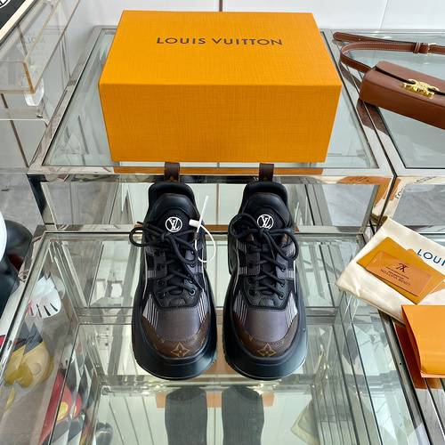 Picture of Louis Vuitton Shoes Women _SKUfw156566908fw